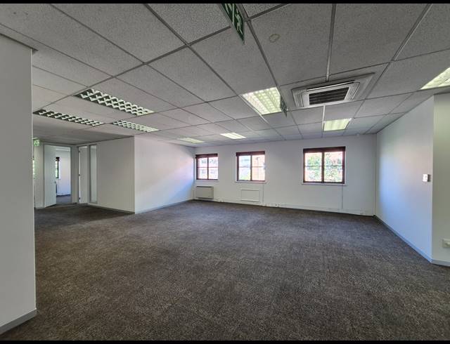384M² OFFICE TO LET IN SANDTON CENTRAL